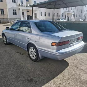 Toyota Camry 1999