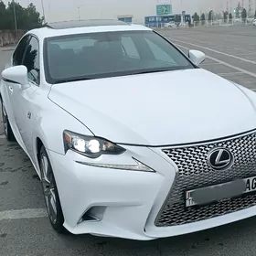 Lexus IS 2017