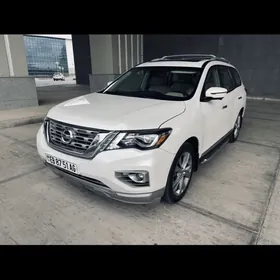 Nissan Pathfinder 2020