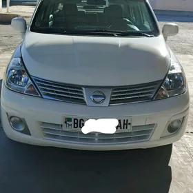 Nissan Versa 2008