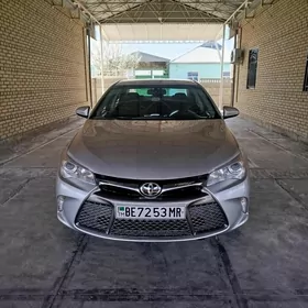 Toyota Camry 2017