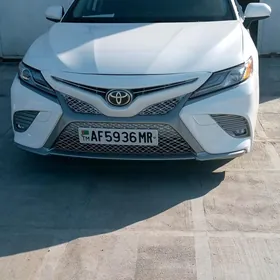 Toyota Camry 2020