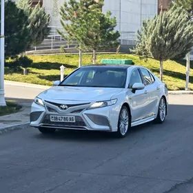 Toyota Camry 2020