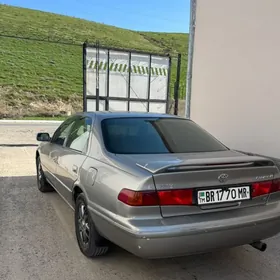 Toyota Camry 1997