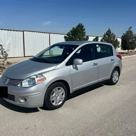 Nissan Versa 2010