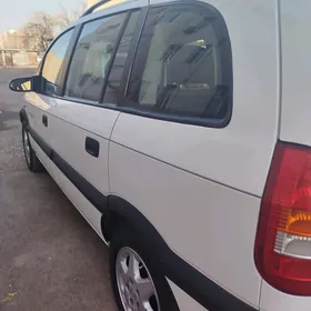 Opel Zafira 2002