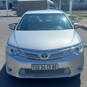 Toyota Camry 2013