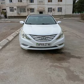 Hyundai Sonata 2012