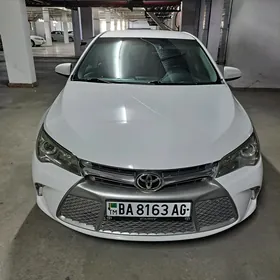 Toyota Camry 2015