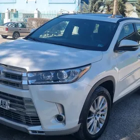 Toyota Highlander 2019