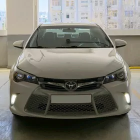 Toyota Camry 2016