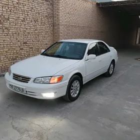 Toyota Camry 2000