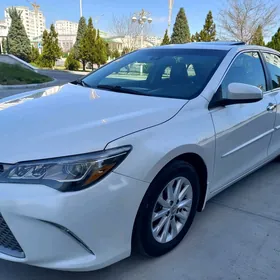 Toyota Camry 2017