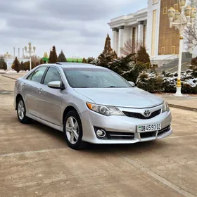 Toyota Camry 2013