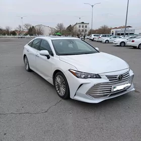 Toyota Avalon 2018