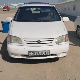 Toyota Sienna 2002