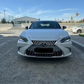 Lexus ES 350 2022