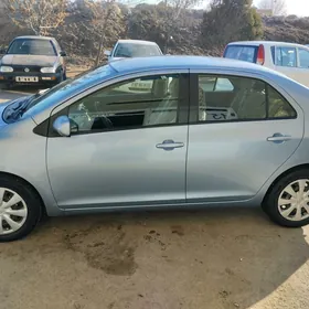 Toyota Yaris 2009