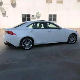 Lexus IS 350 2019