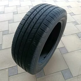 MICHELIN 215/55/R17