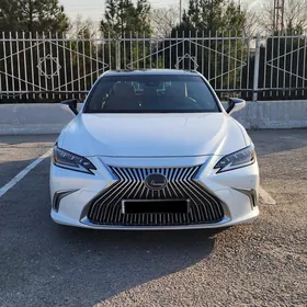 Lexus ES 350 2020