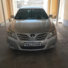 Toyota Camry 2010