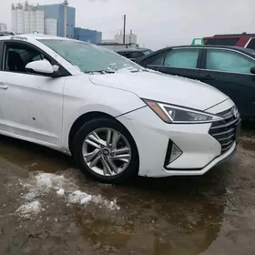 Hyundai Elantra 2019