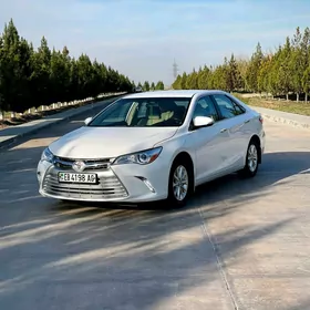 Toyota Camry 2015