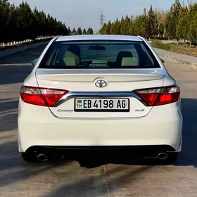 Toyota Camry 2015