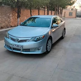 Toyota Camry 2012