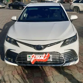 Toyota Camry 2023