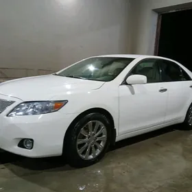 Toyota Camry 2011