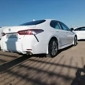 Toyota Camry 2020