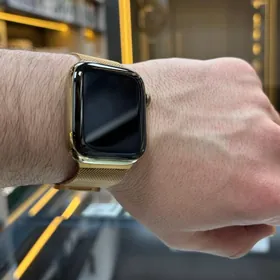 Apple Watches ️