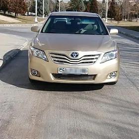 Toyota Camry 2011