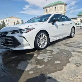 Toyota Avalon 2019