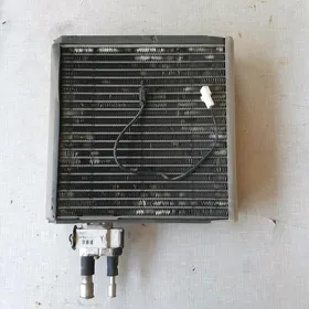 Land 100 Radiator