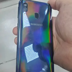 Samsung A40