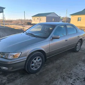 Toyota Camry 2000