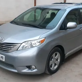 Toyota Sienna 2016