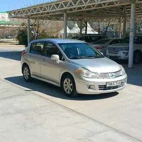 Nissan Versa 2010