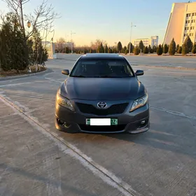 Toyota Camry 2010