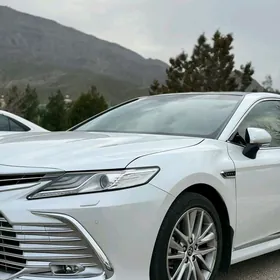 Toyota Camry 2022