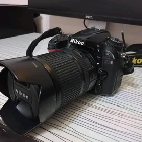 Nikon 7100