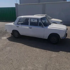 Lada 2104 1980