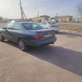 Toyota Camry 2000