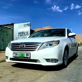 Toyota Avalon 2010