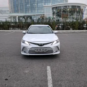 Toyota Camry 2020