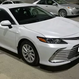 Toyota Camry 2022