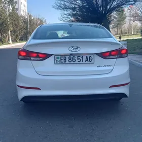 Hyundai Elantra 2018